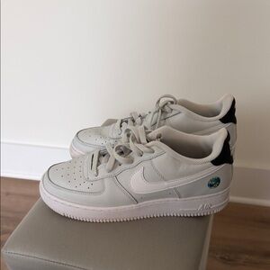 Nike Kids White and Black Sneakers